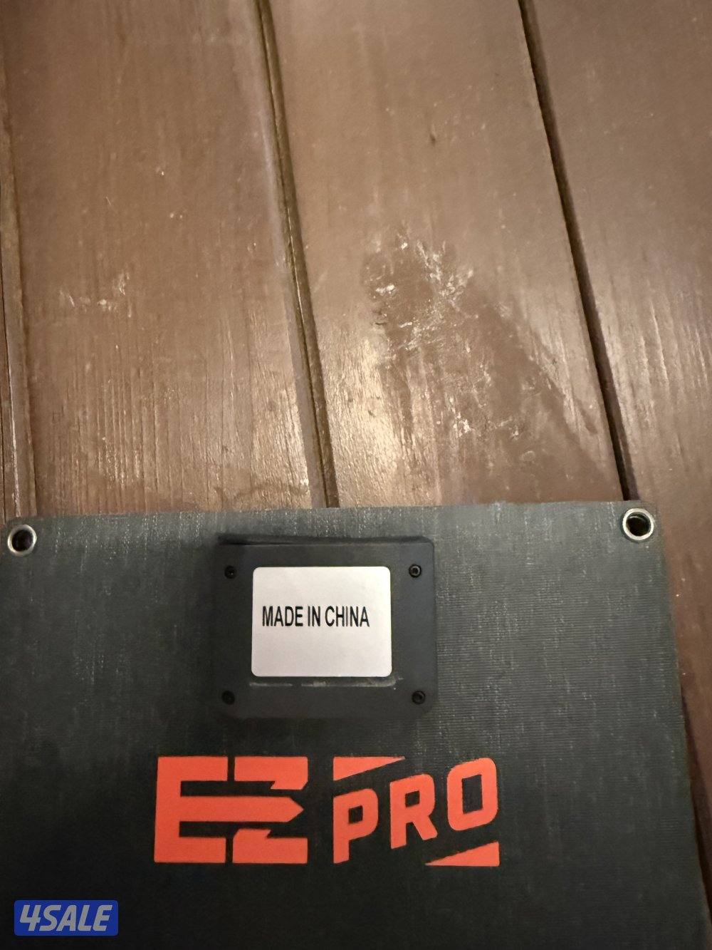 للبيع لوح طاقة شمسية محمول1