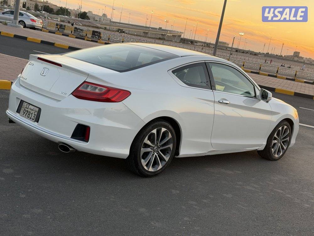 هوندا اكورد موديل 20153