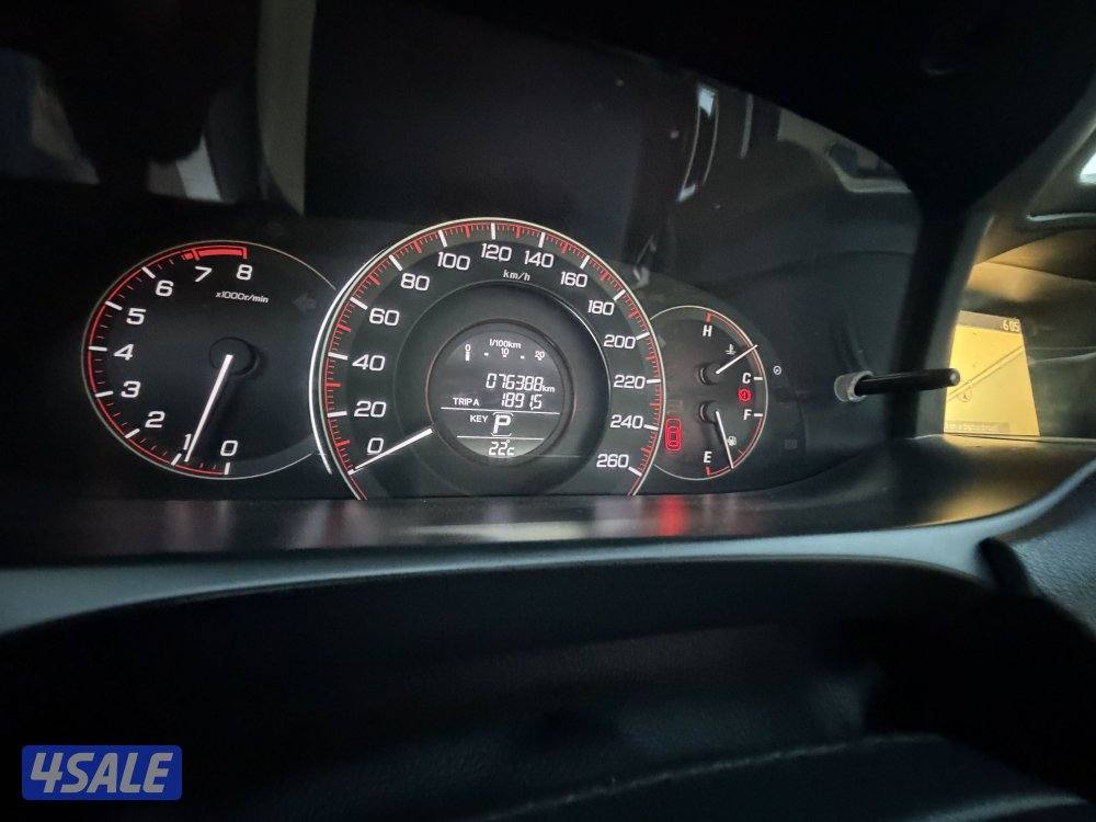 هوندا اكورد موديل 20158