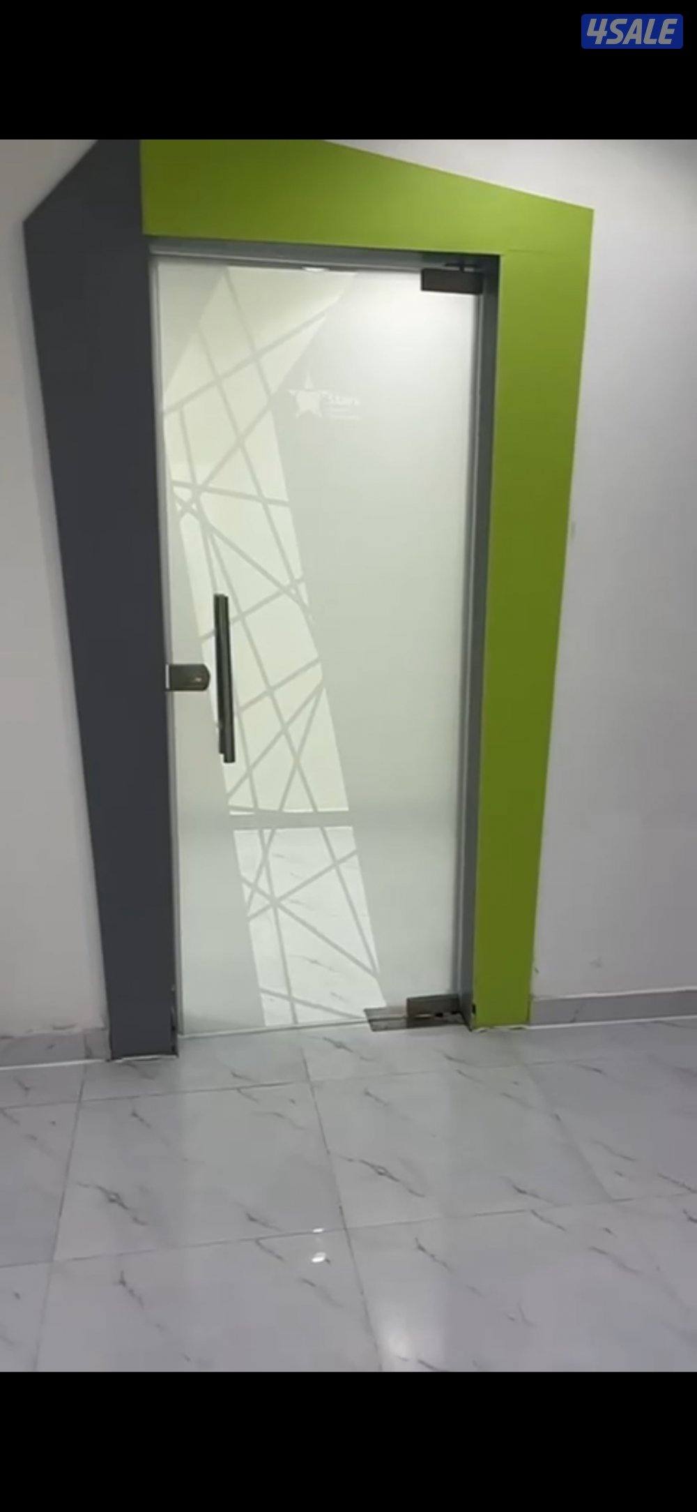 للايجار دور تجاري فخم على الشارع العام لمدخل الفروانية الرئيسي 800م5