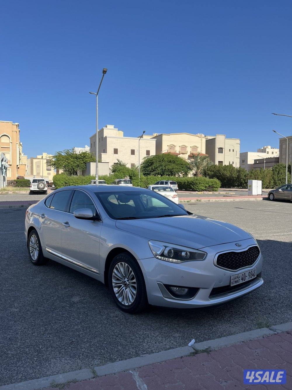 كيا كادينزا عداد  94  بحالة ممتازة 20163