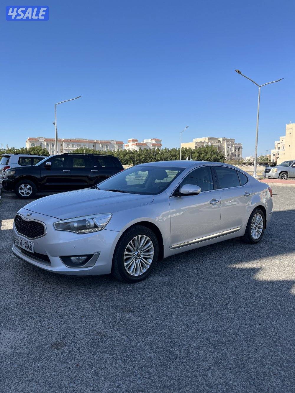 كيا كادينزا عداد  94  بحالة ممتازة 20167