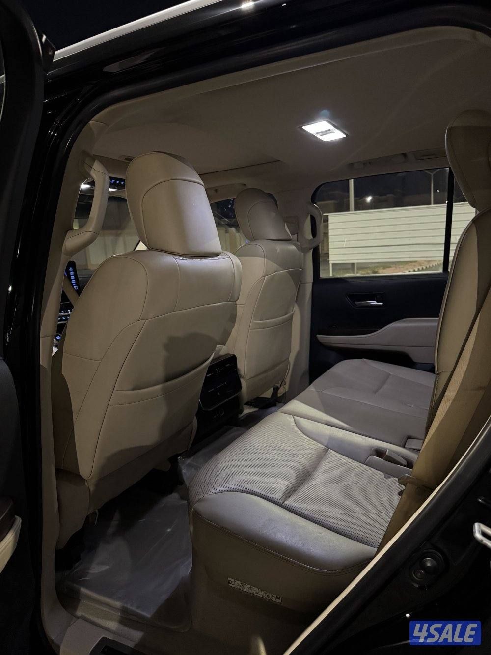 للبيع لاندكروزر ايرو اس 2022 بدون تيربو10