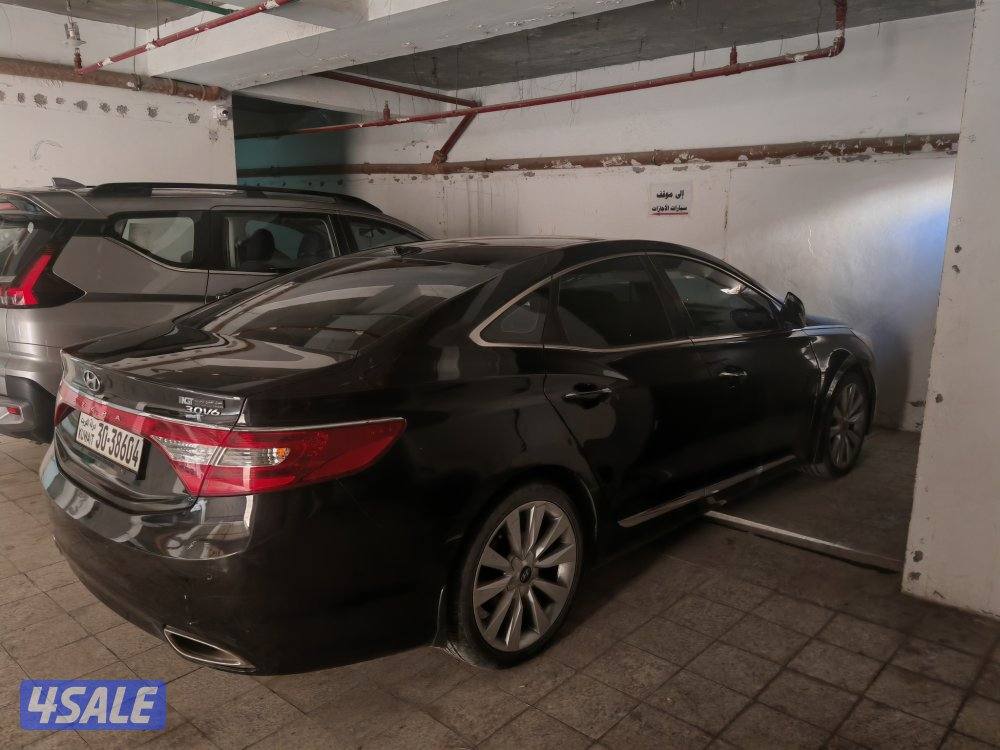 هونداي ازيرا موديل ٢٠١٤ فل ابشن اعلى فئة ماشي ١١٣ الف كيلو1