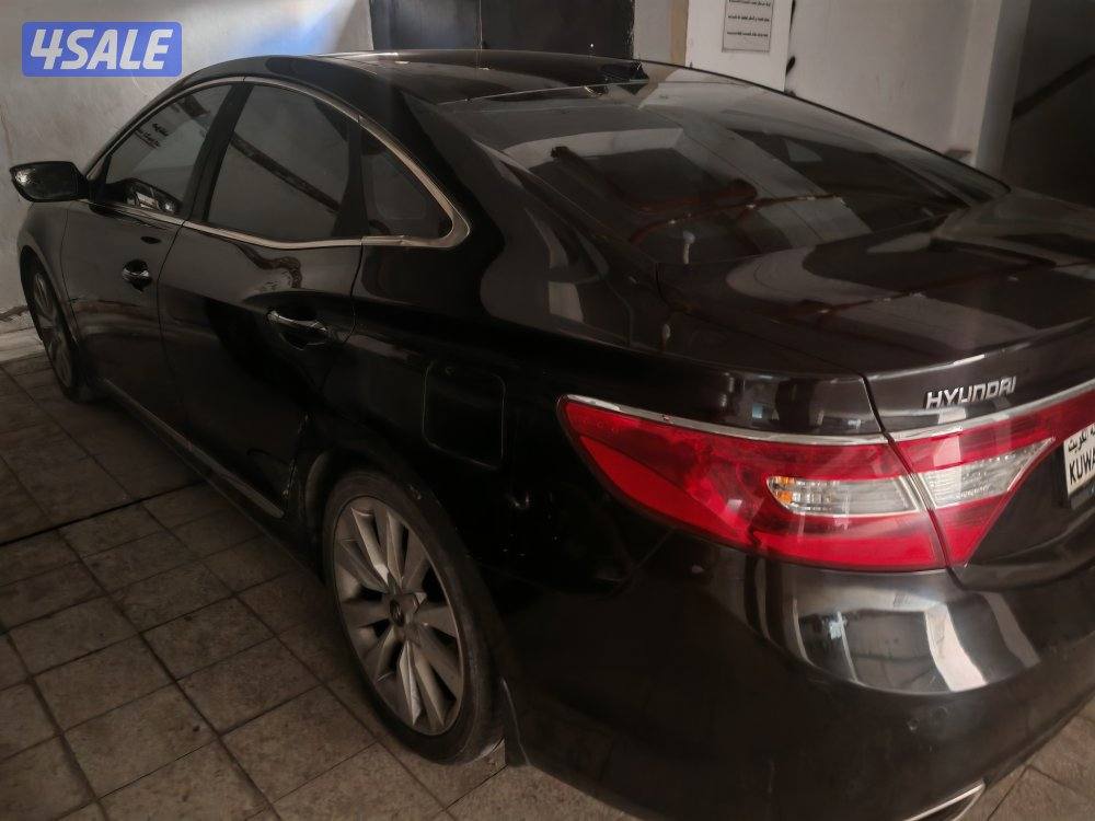 هونداي ازيرا موديل ٢٠١٤ فل ابشن اعلى فئة ماشي ١١٣ الف كيلو2