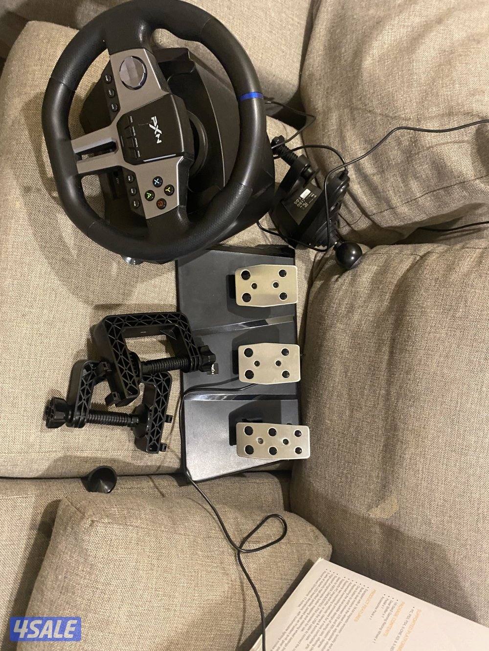 سكان للبيع اب ٣٧ او للبدل مع يدات VR2  شغال مافيه اي شي شغله كامل0