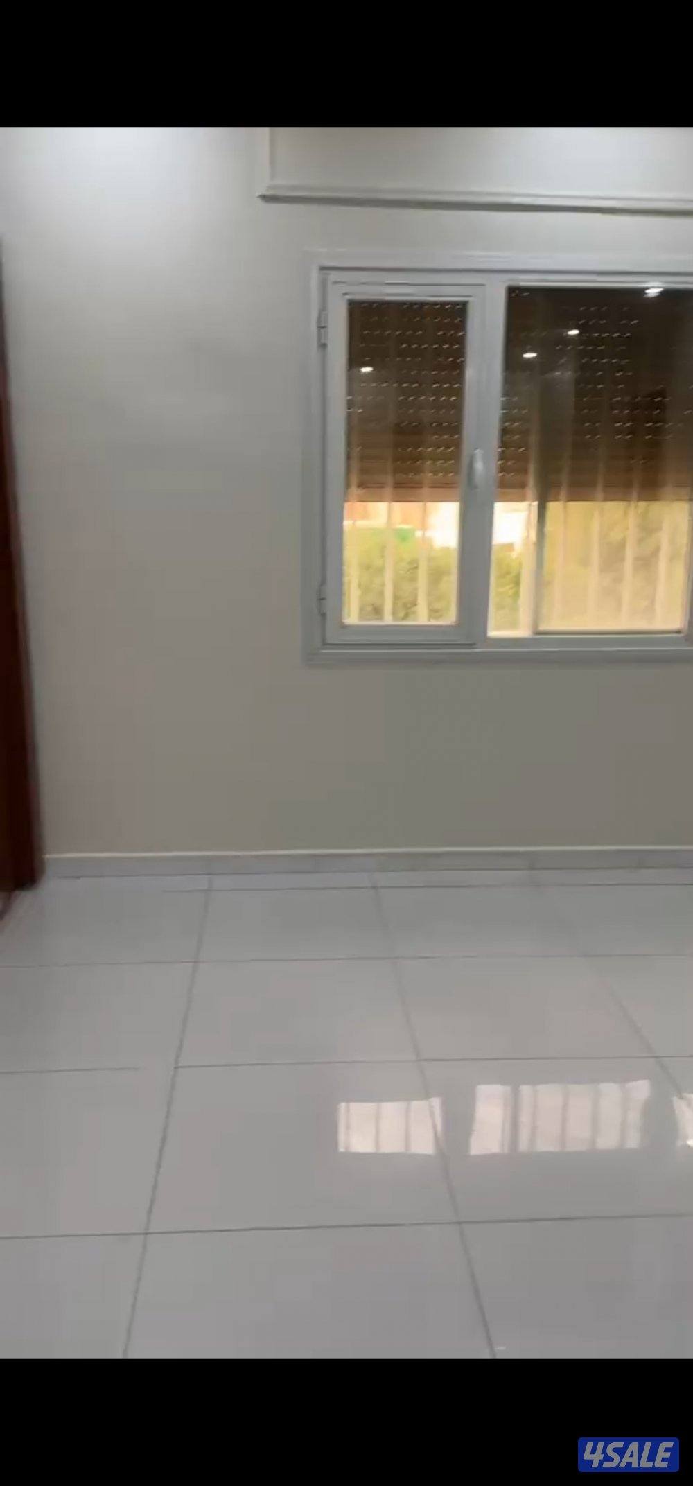 للاجار شقه غرفتين لعائلة صغيرة0