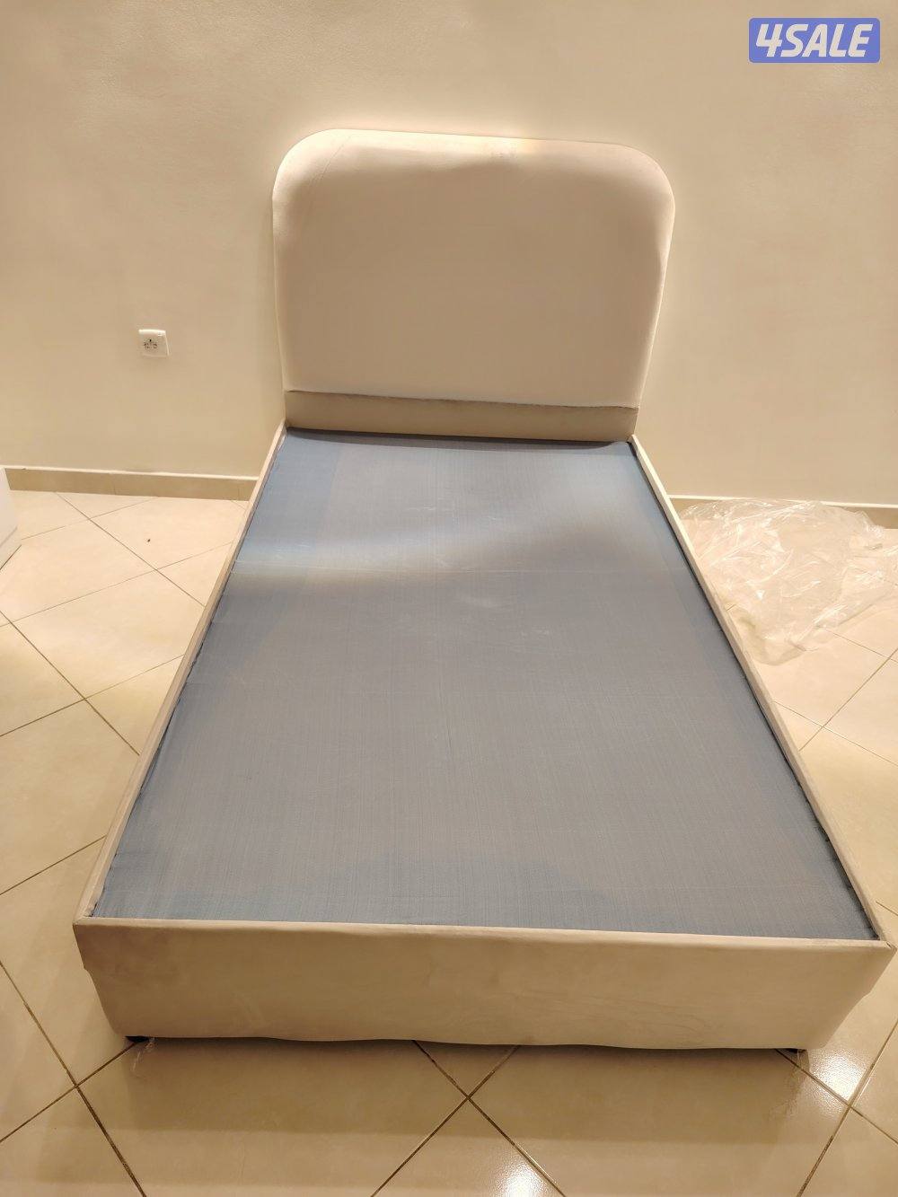 سراير حديد وسراير طبيه فرشات طبيه بكل المقاييس والاحجام واقل الاسعار1