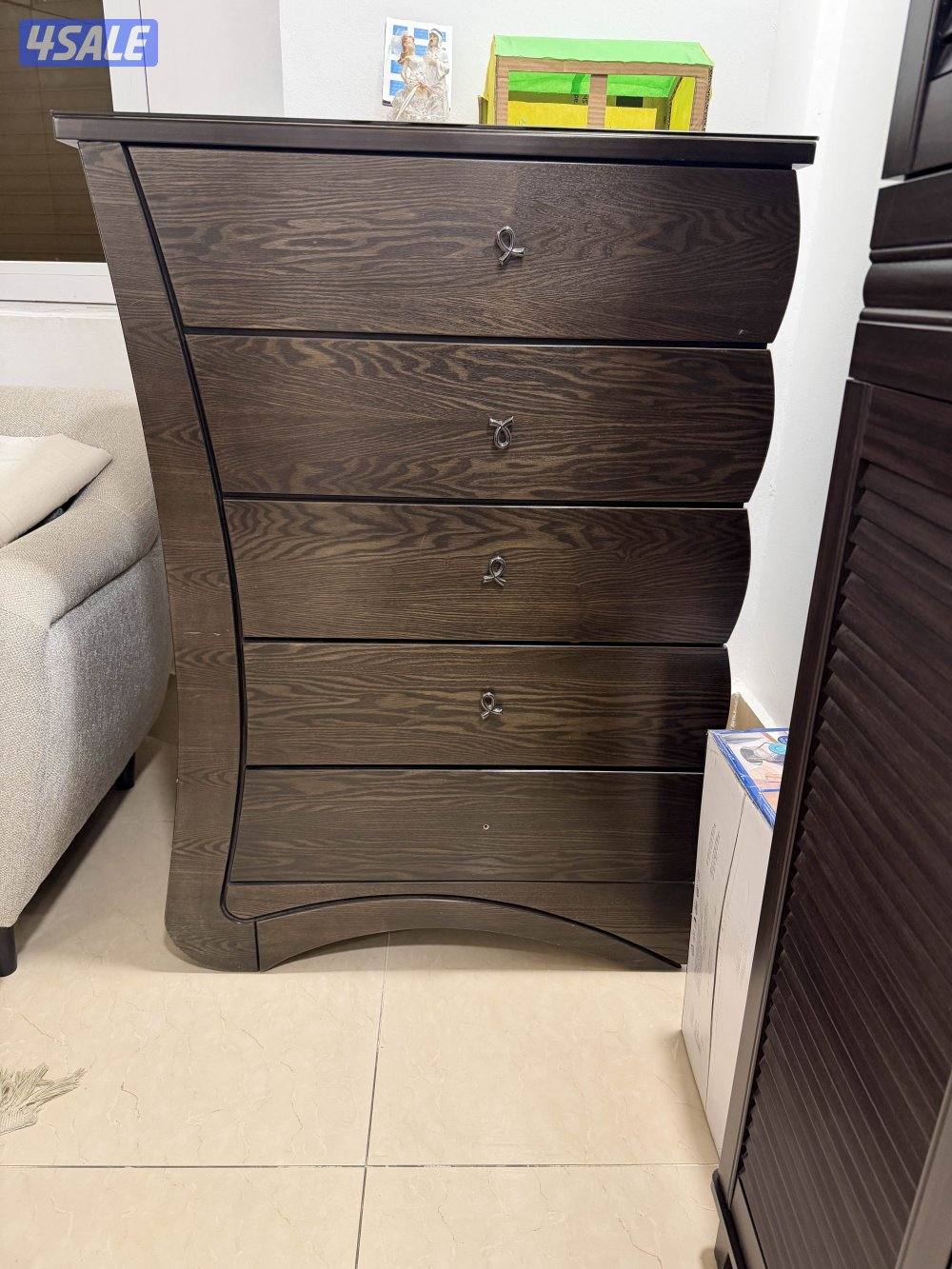 غرفة نوم بيعة سريعة2