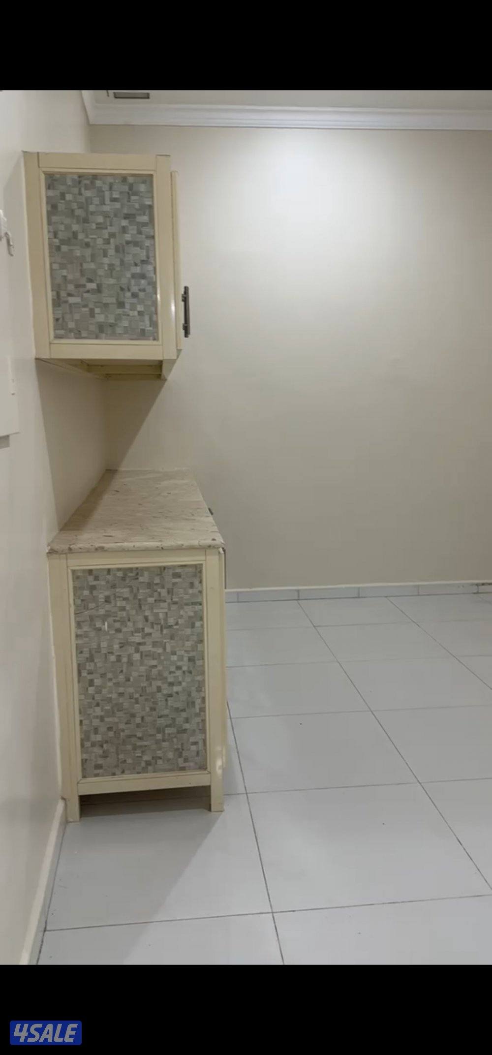 للاجار شقه غرفتين لعائلة صغيرة3