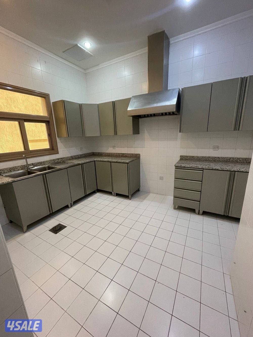 للإيجار شقه في الفنيطيس1