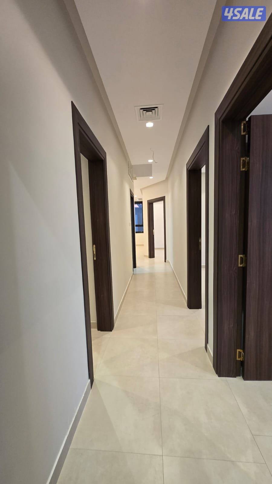 فرصه لاتعوض للمعاريس او طفلين عالأكثر.. للإيجار شقة فخمه بجنوب عبدالله3