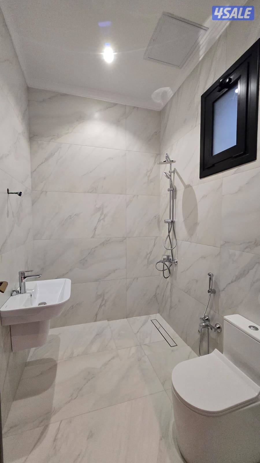 فرصه لاتعوض للمعاريس او طفلين عالأكثر.. للإيجار شقة فخمه بجنوب عبدالله11