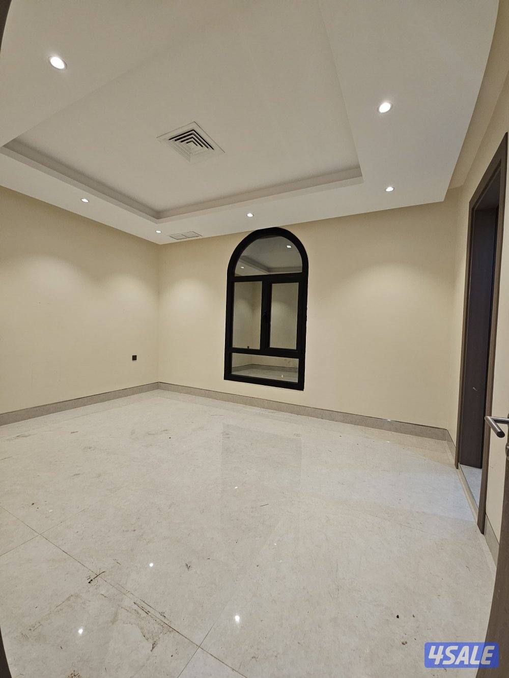 للإيجار شقة بالمسايل فاخرة .. TOP تشطيب. 2026 والتوزيع جميل ومساحه6