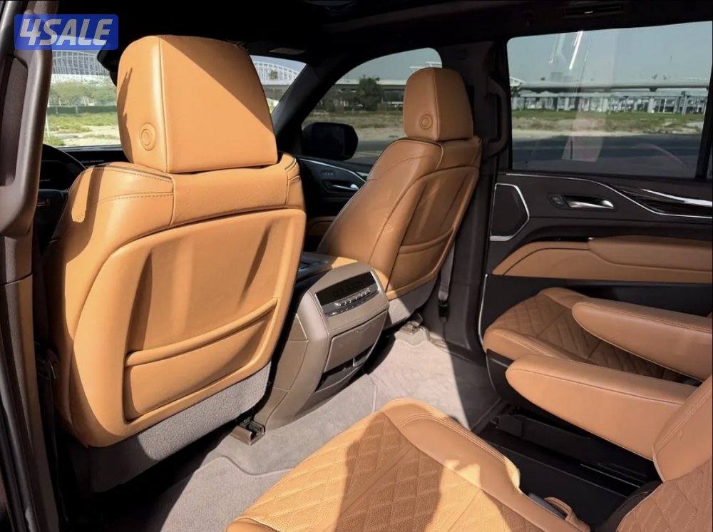 للبيع اسكاليد سبورت 600 بلاك اديشن8