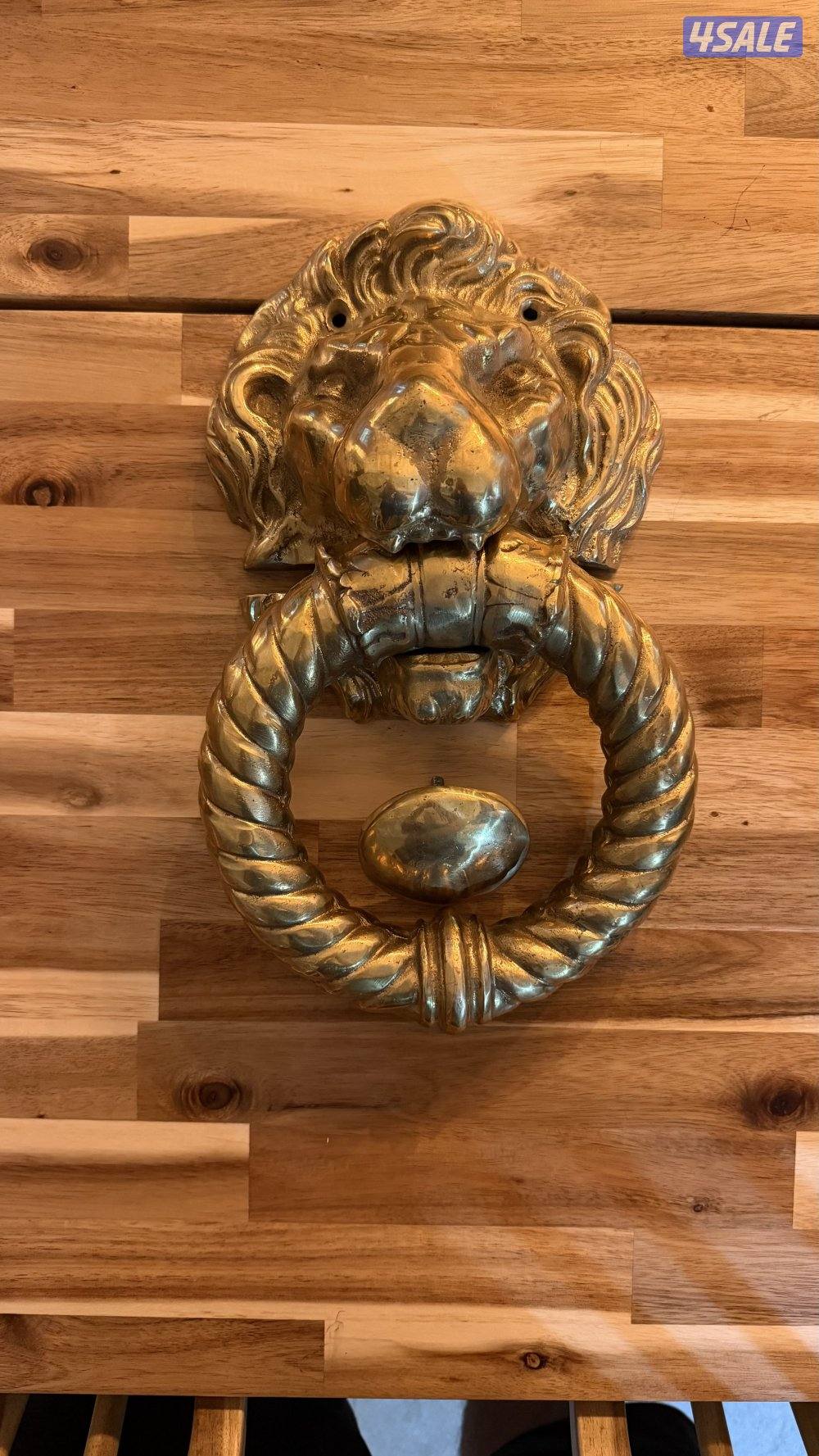 مطقاقه باب نحاس اصفر كامل صب انتيك على شكل اسد3