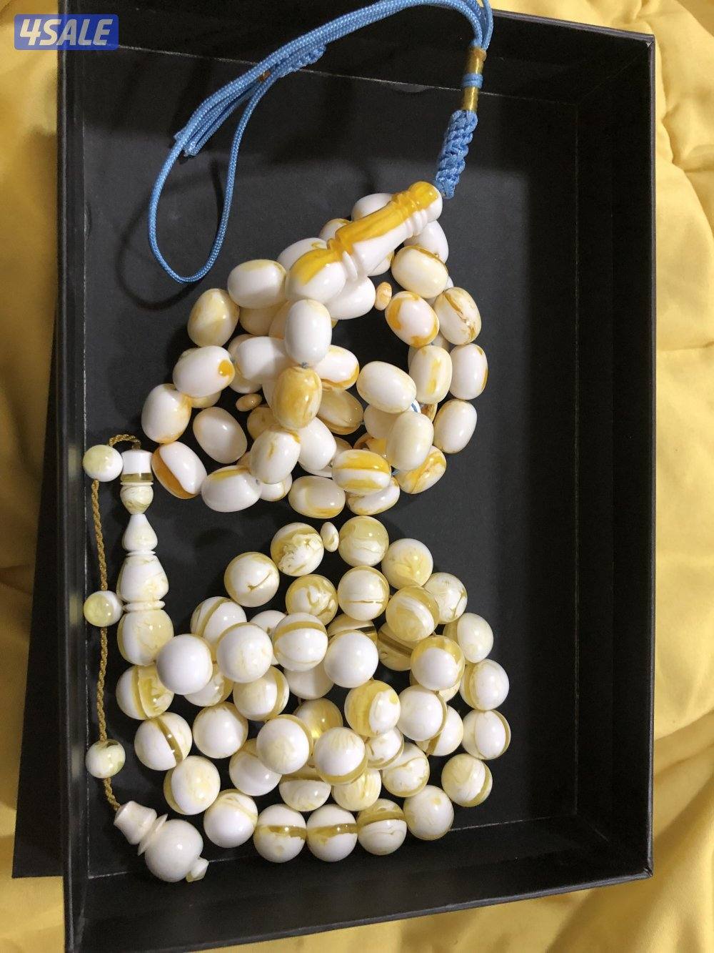 مستكه عدد تنين جميل واحد مملك و التاني شكه2