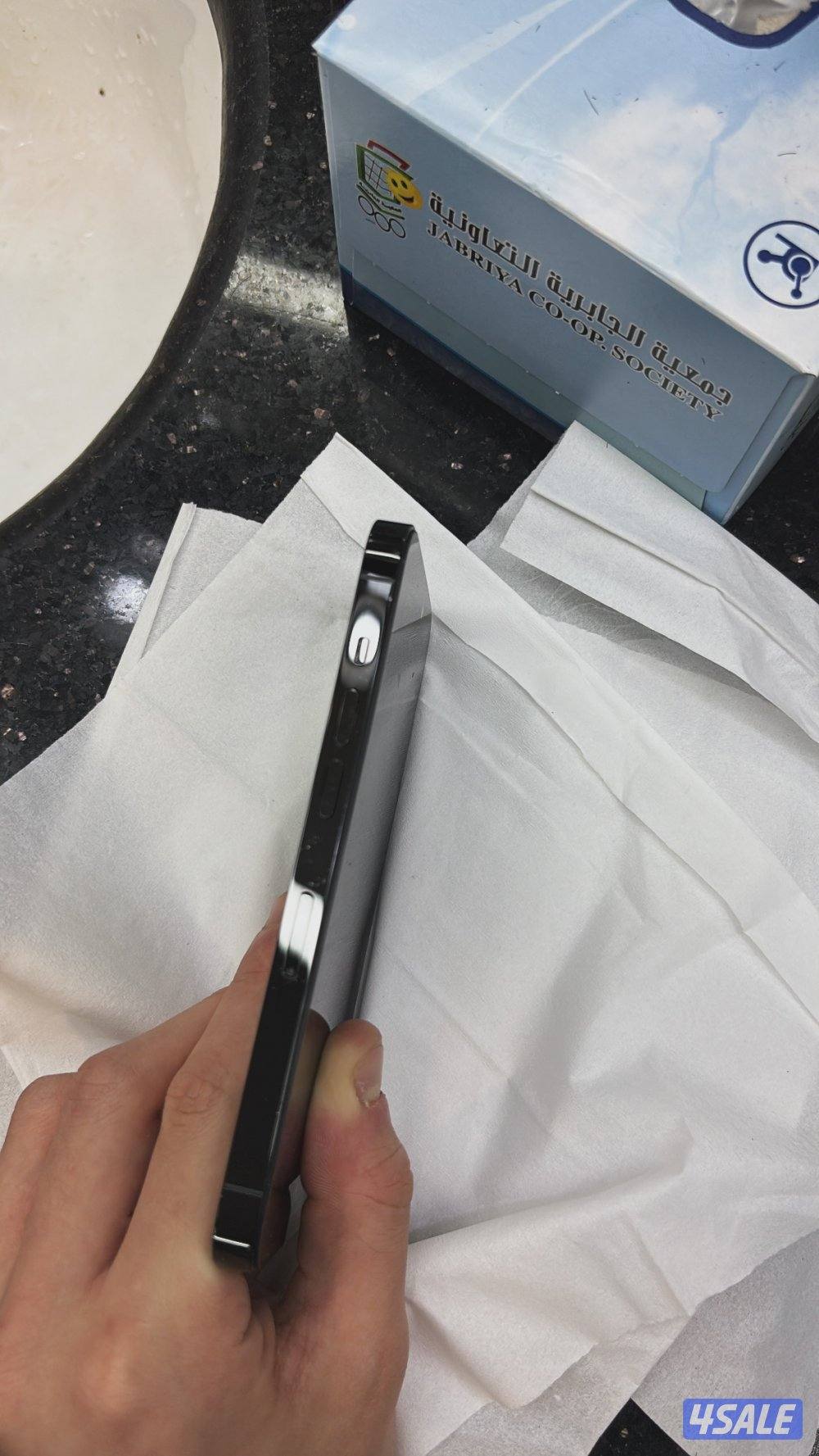 •	ايفون 14 برو 256 جيجا نظيف – جاهز للتجربة – سعر قابل للتفاوض0