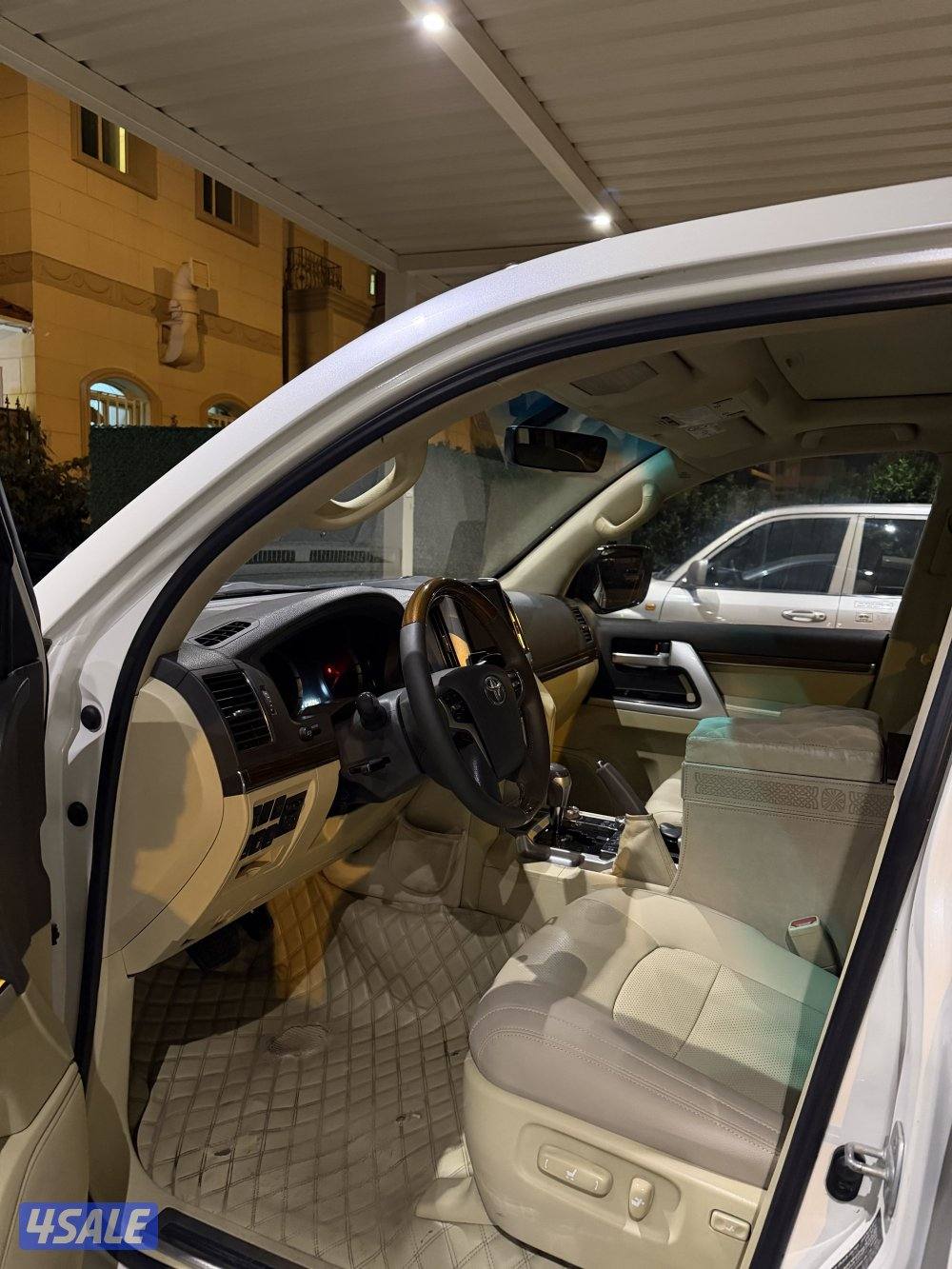 لاند كروزر ٢٠١٧1