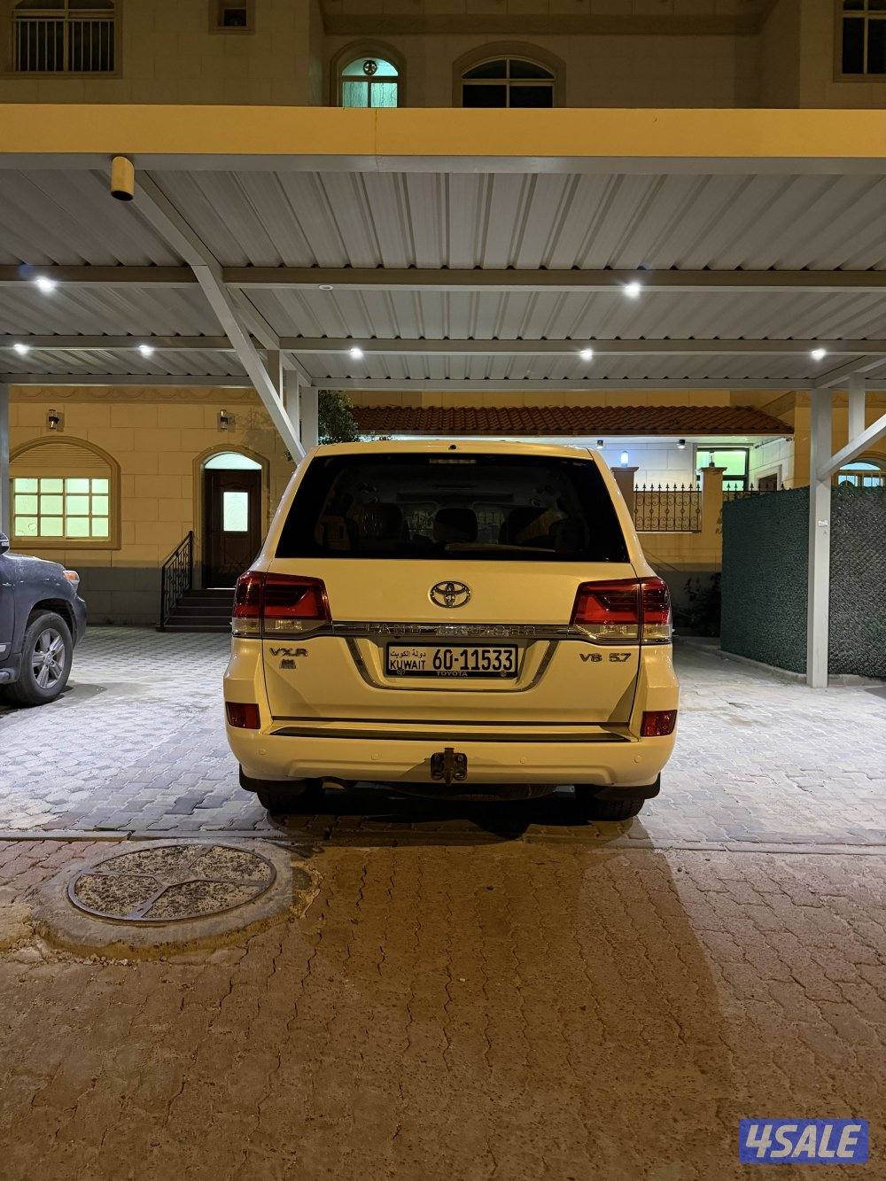 لاند كروزر ٢٠١٧2