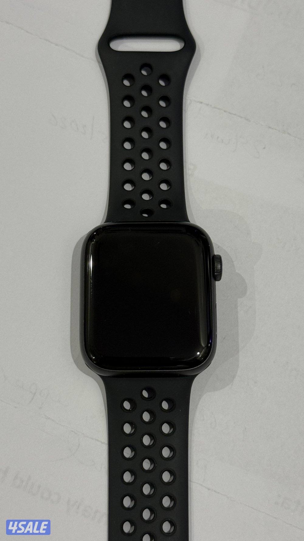Apple watch se 44” nike edition (wifi+cellular)2