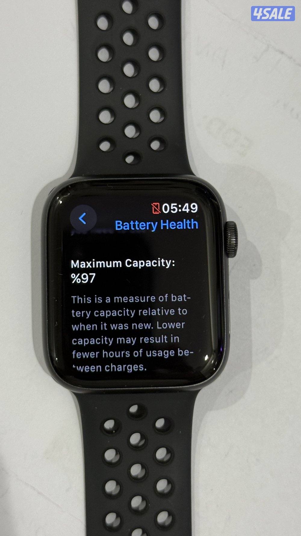 Apple watch se 44” nike edition (wifi+cellular)3