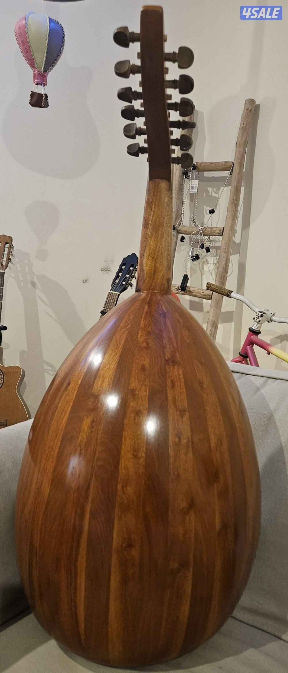 للبيع عود للحاج المرحوم محمد فاضل بغداد 19861