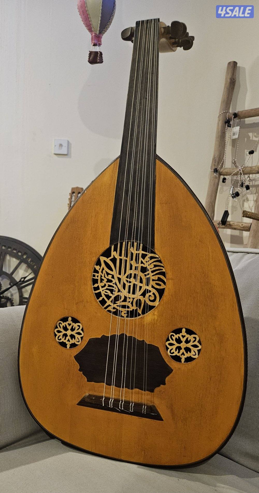 للبيع عود للحاج المرحوم محمد فاضل بغداد 19862