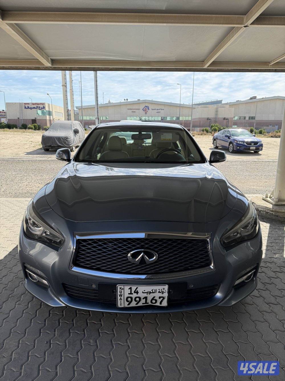 Infiniti Q503