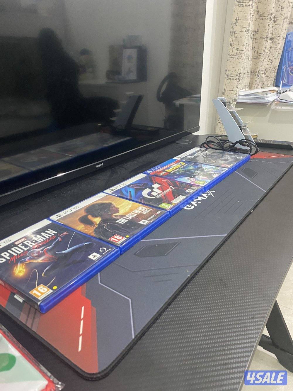 5 cds plus PlayStation controller charger for 2 controllers7