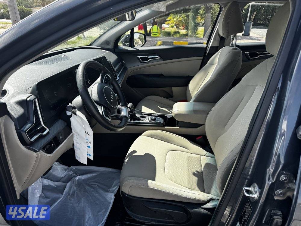 كيا سبورتاج موديل ٢٠٢٣ حجم المكينة 2000 داخلية بيج كامره صبغ قطعه وحده2