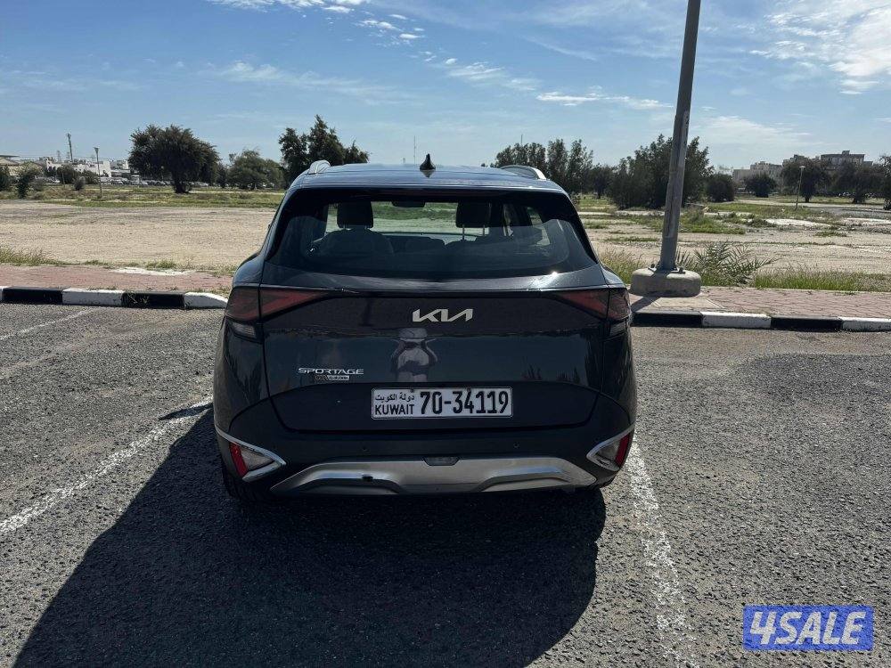 كيا سبورتاج موديل ٢٠٢٣ حجم المكينة 2000 داخلية بيج كامره صبغ قطعه وحده4