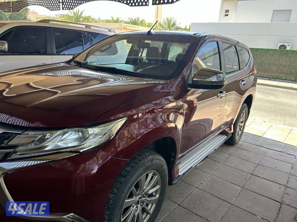 جيب ميتسوبيشي مونتيرو4