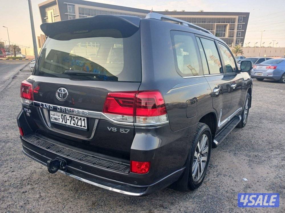 للبيع لاندكروزر VXS موديل ٢٠١٩5