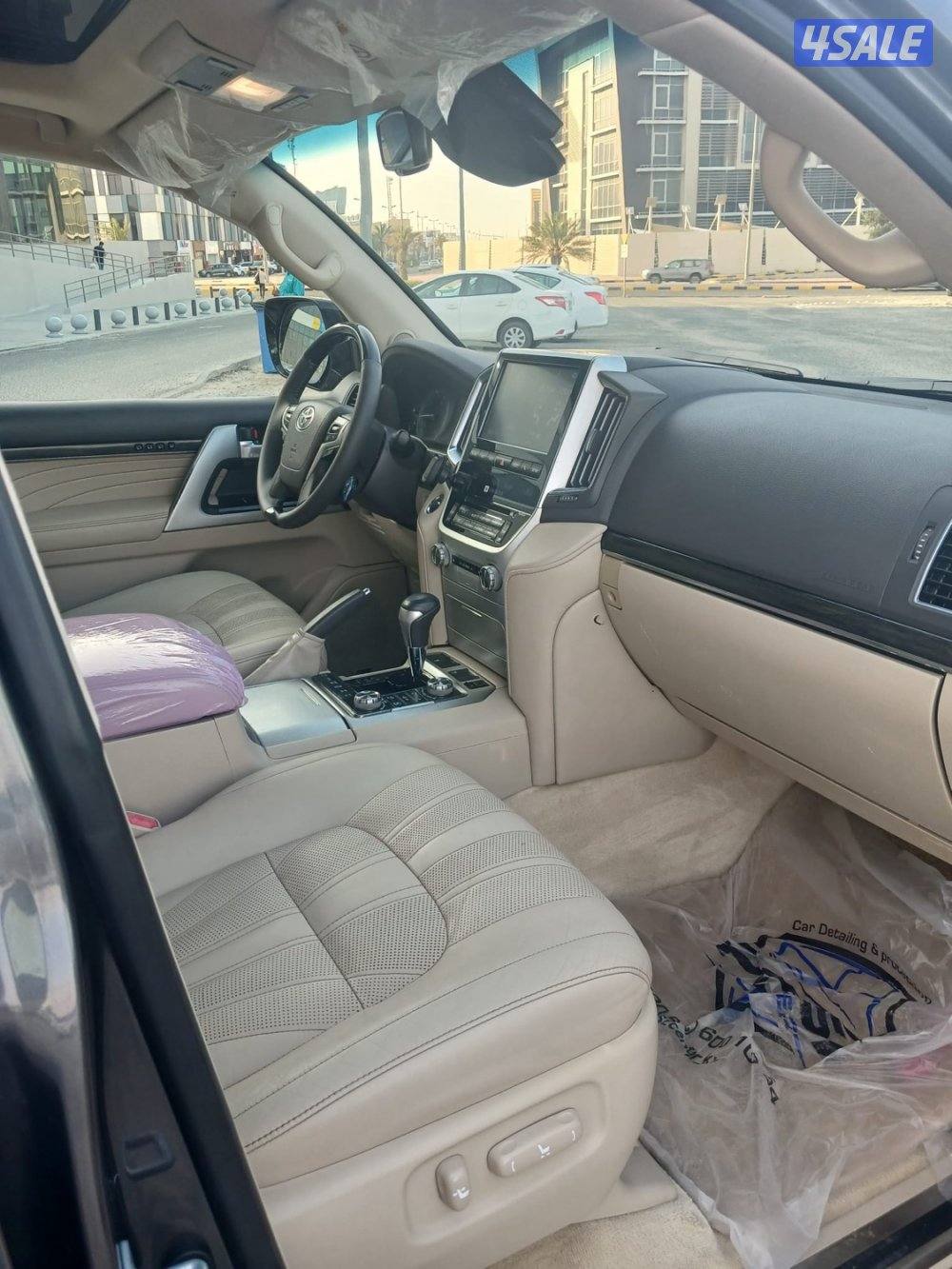 للبيع لاندكروزر VXS موديل ٢٠١٩8