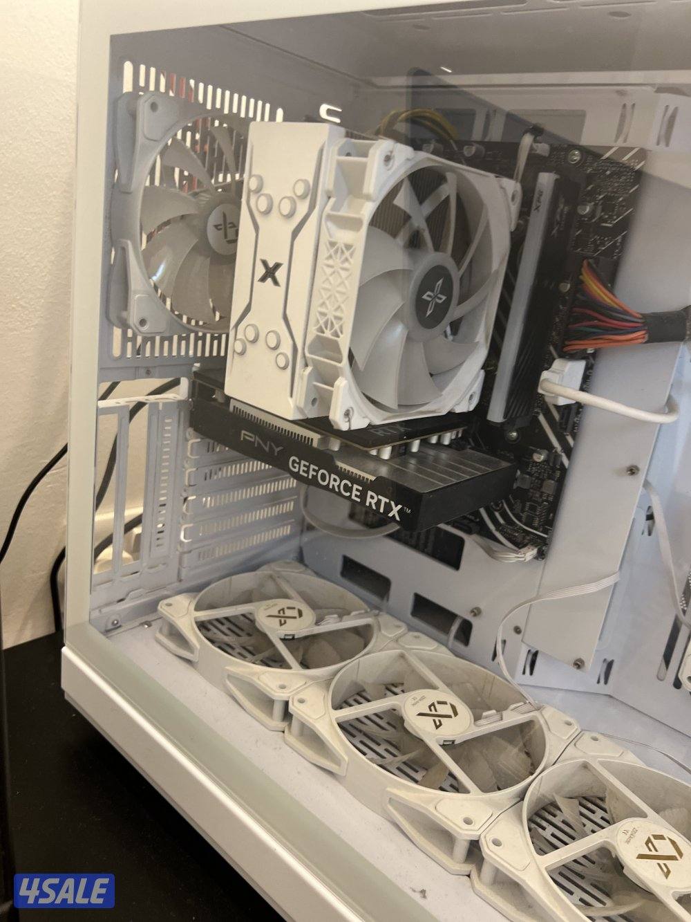 بيسي مع سماعه مع شاشه مع كرسي مع سكان ودواسه واذا تبي الطاوله تم5