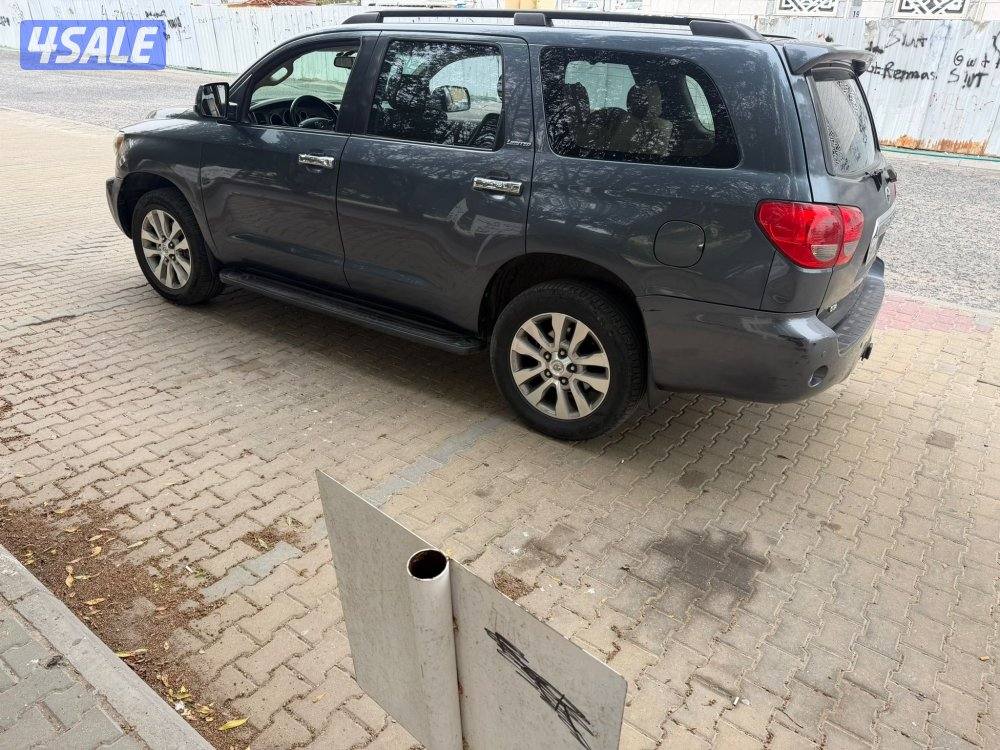 للبيع ‏تويوتا سيكوايا موديل 20102