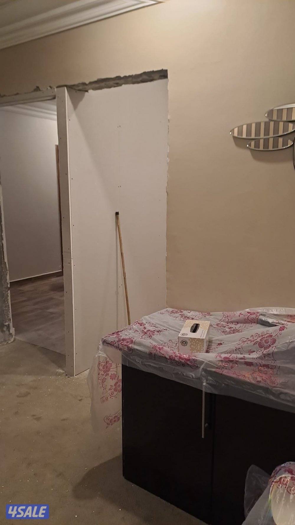 قاسم علي معلم سراميك تكسير تركيب حمام ومطبخ ارضيات طوفة طابوق تكسير با2