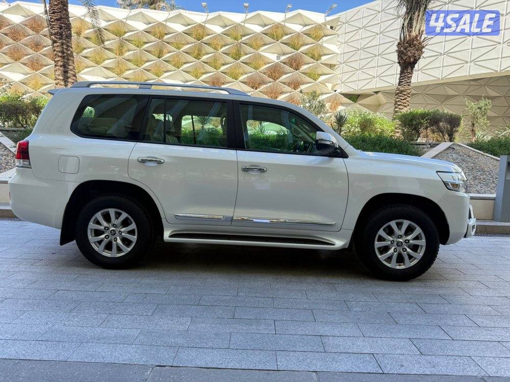 الساير 8 سلندر بحاله ممتازه7