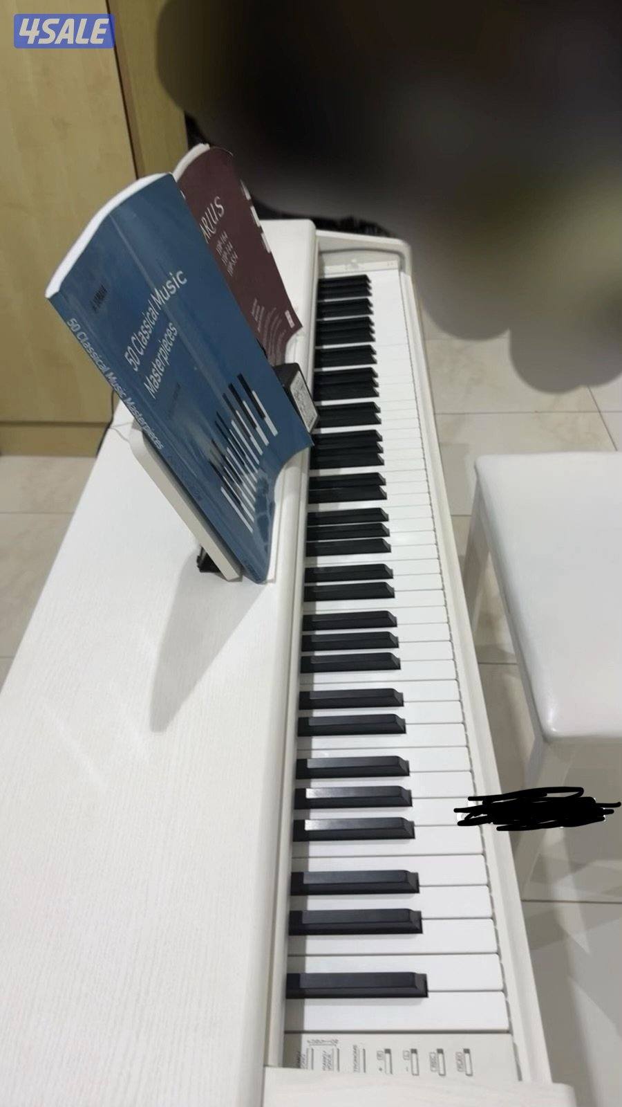 للبيع بيانو "للجادين فقط"0