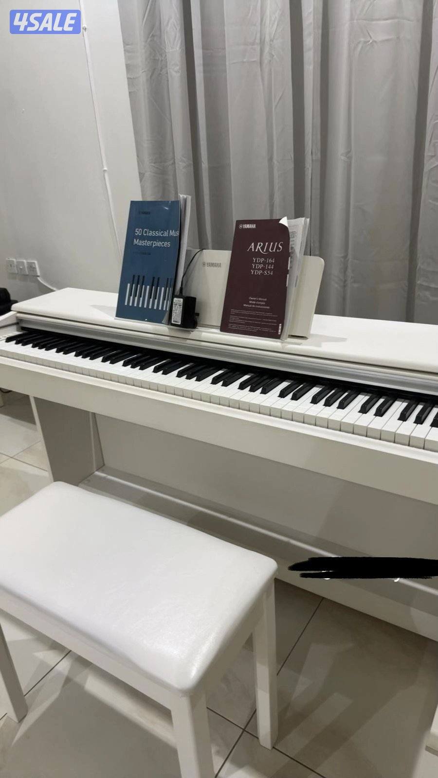للبيع بيانو "للجادين فقط"1