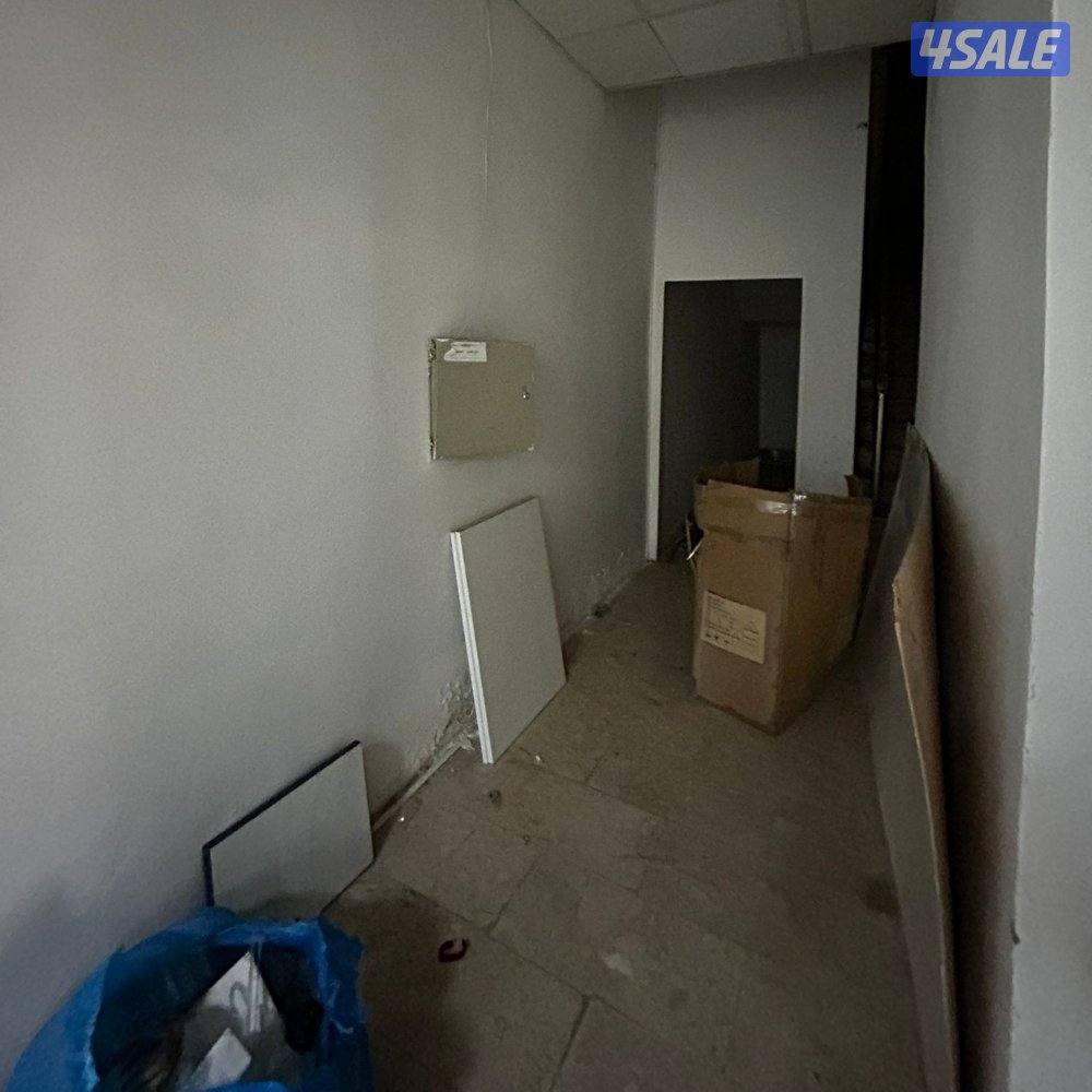 دور  كامل سرداب تجاري للإيجار في الفروانية11