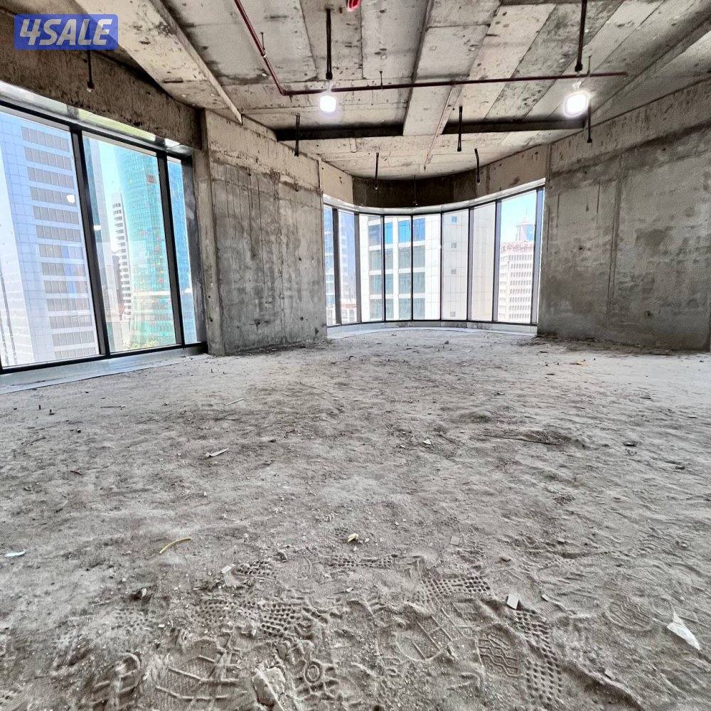 دور كامل تجاري للإيجار في شرق قطعة 74