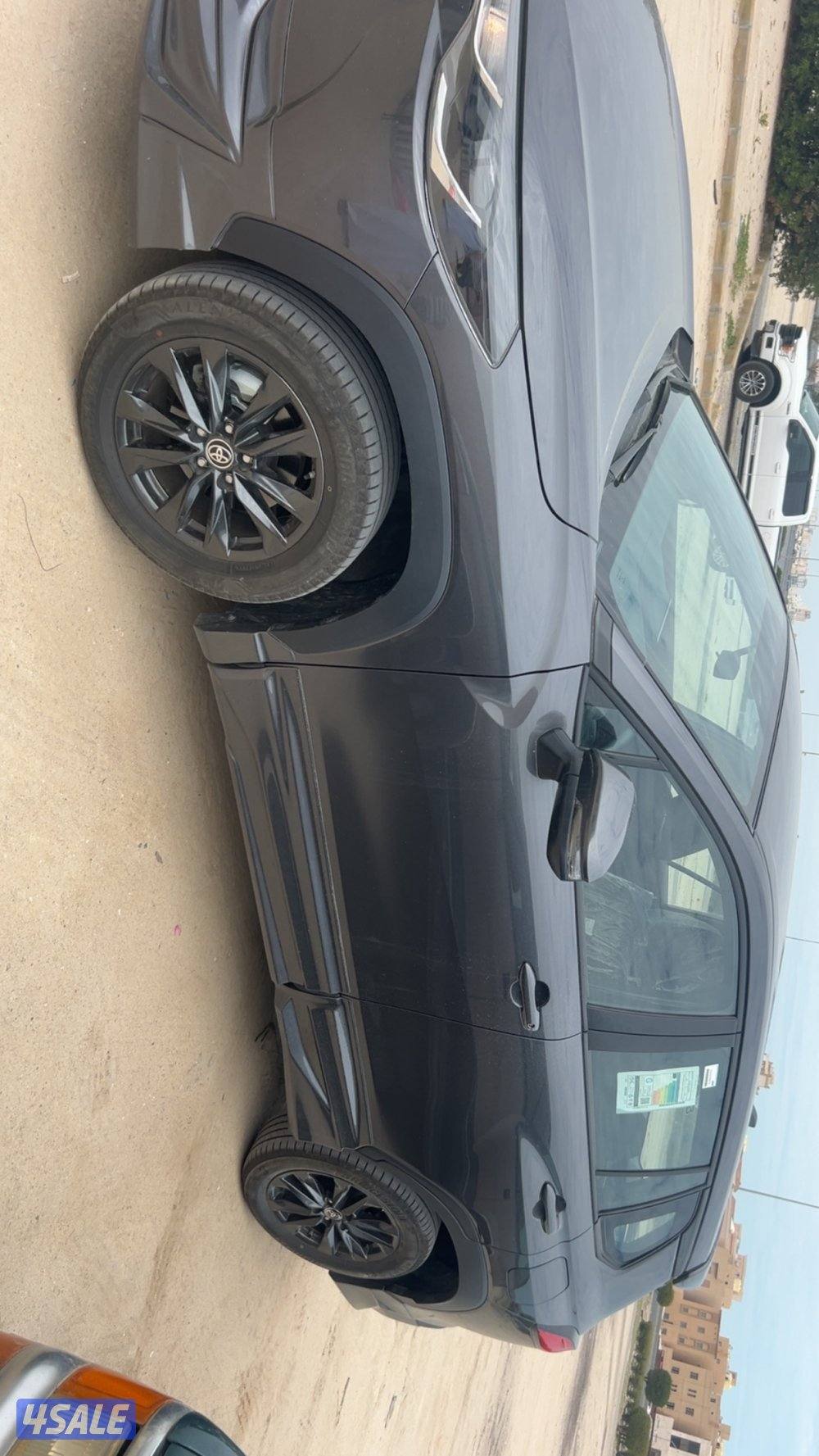 تو اليوم داخله سيرفس الاول السياره بحاله الوكاله من والى2