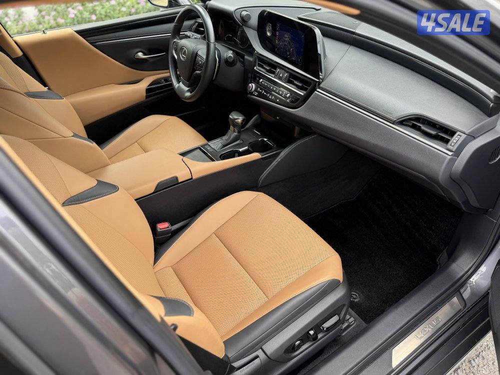 لكزس ES250 موديل 2023 عداد 44 تحت الكفالة وكالة الساير9