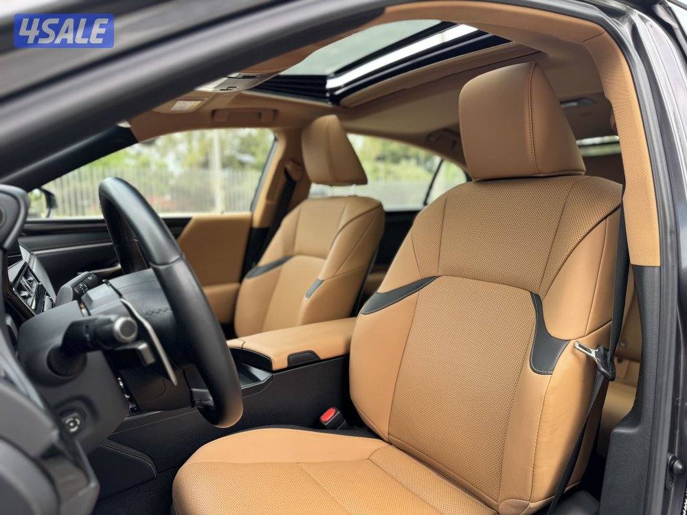 لكزس ES250 موديل 2023 عداد 44 تحت الكفالة وكالة الساير12