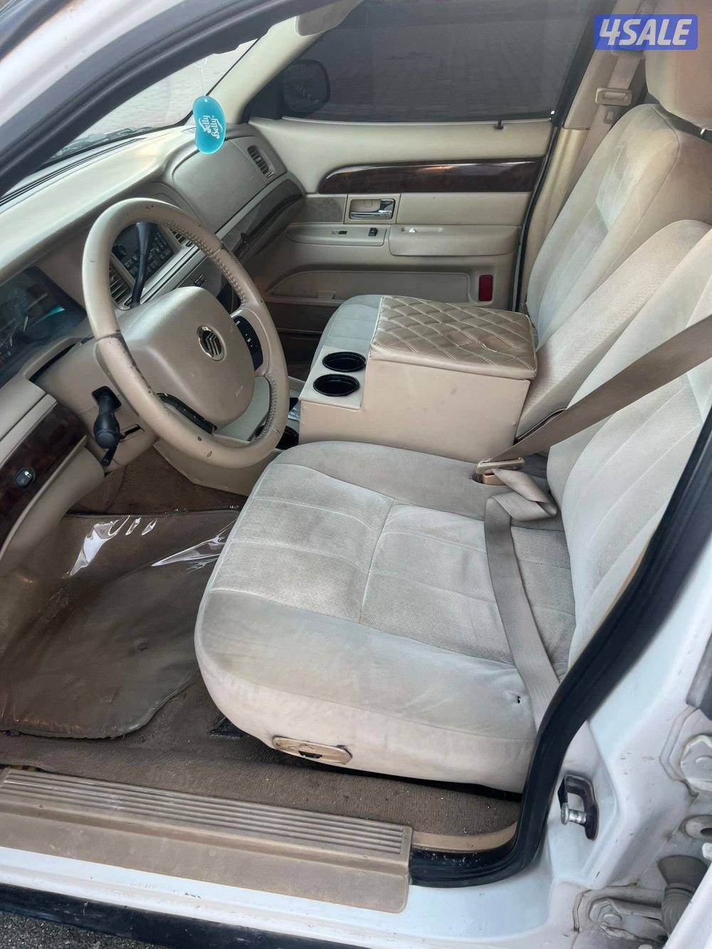 للبيع فورد جراند ماركيز1