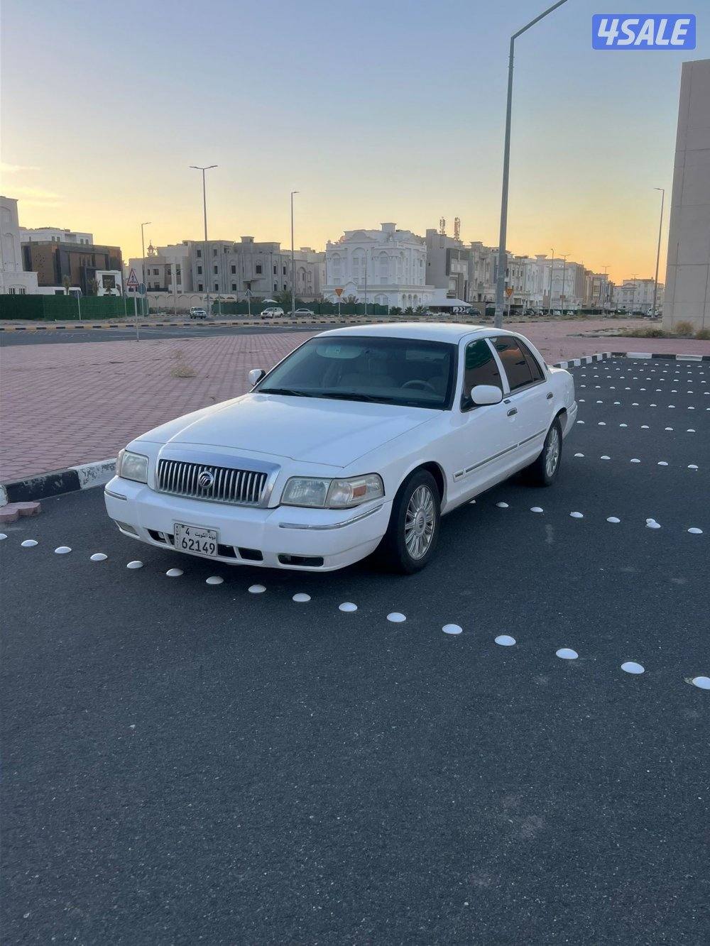 للبيع فورد جراند ماركيز2