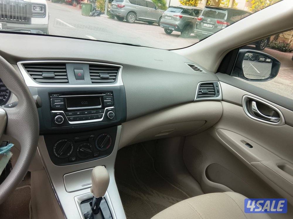 للبيع نيسان سينترا موئل 2017 ماشي 55الف5