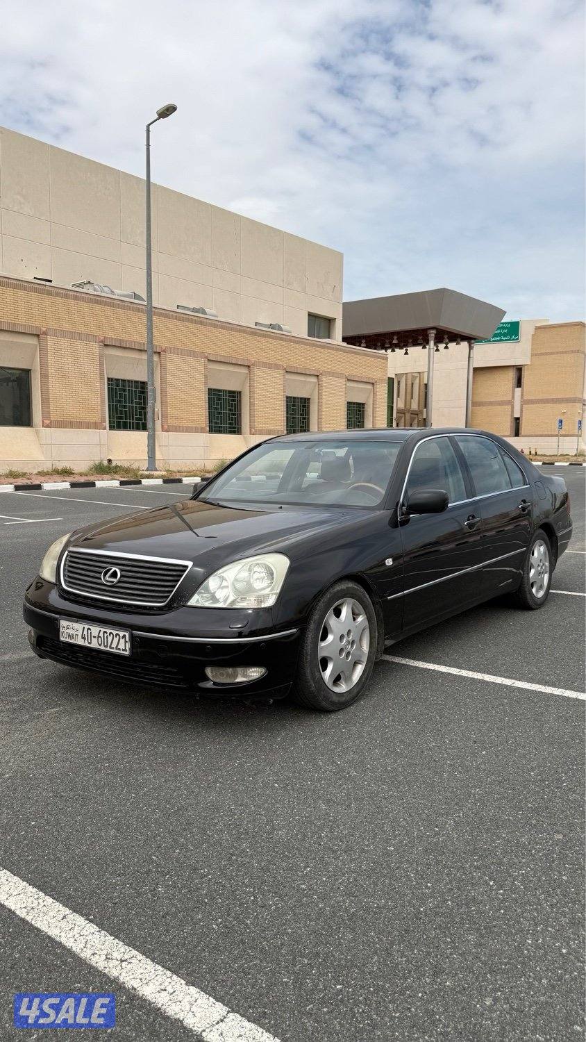 للبيع لكزس 4300